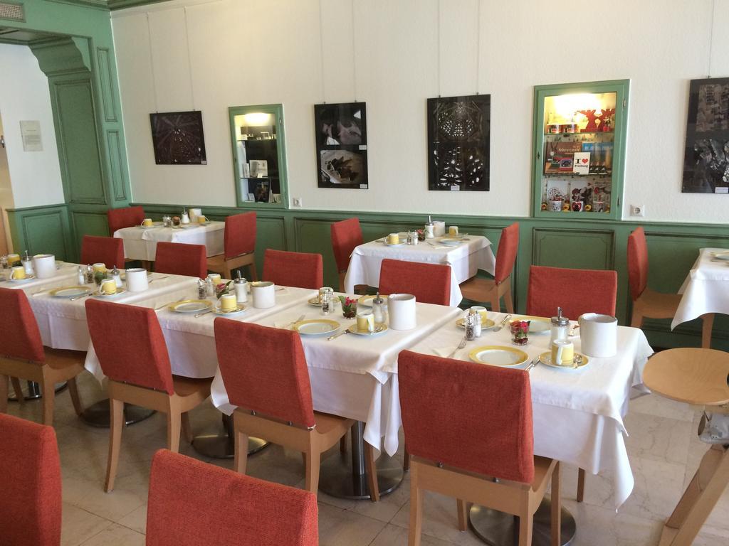 Hotel Am Rathaus Freiburg im Breisgau Luaran gambar